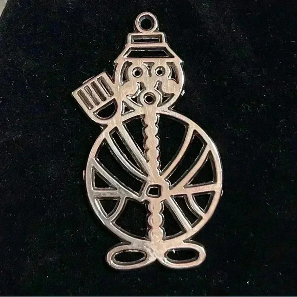 Modern Minimalist Art Snowman Pendant - Picture 4 of 7